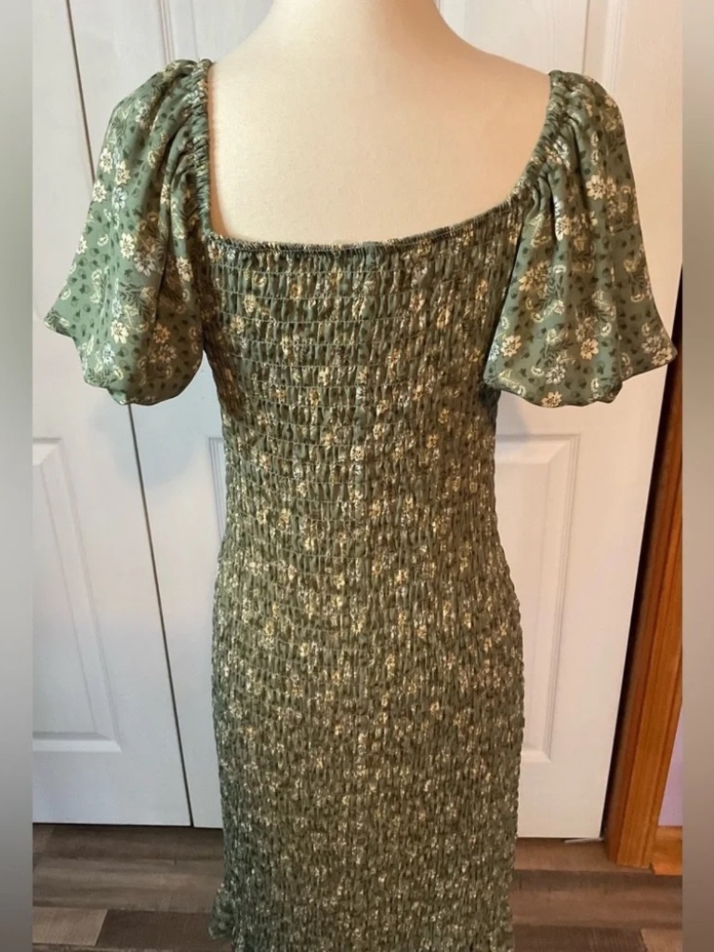 Trixxi Size Large L Green Floral Smocked Dress Ruffle Prairie Cottage lot6487